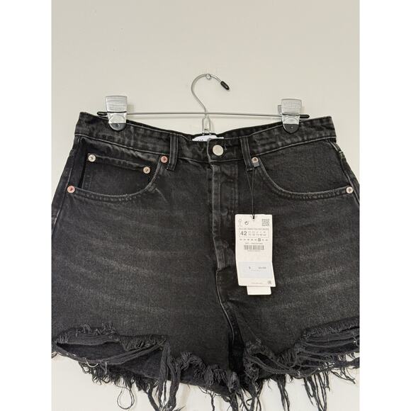 NWT Zara Women's Black High Waisted Frayed Hem Cut Off Denim Shorts Size 10 - Picture 2 of 13